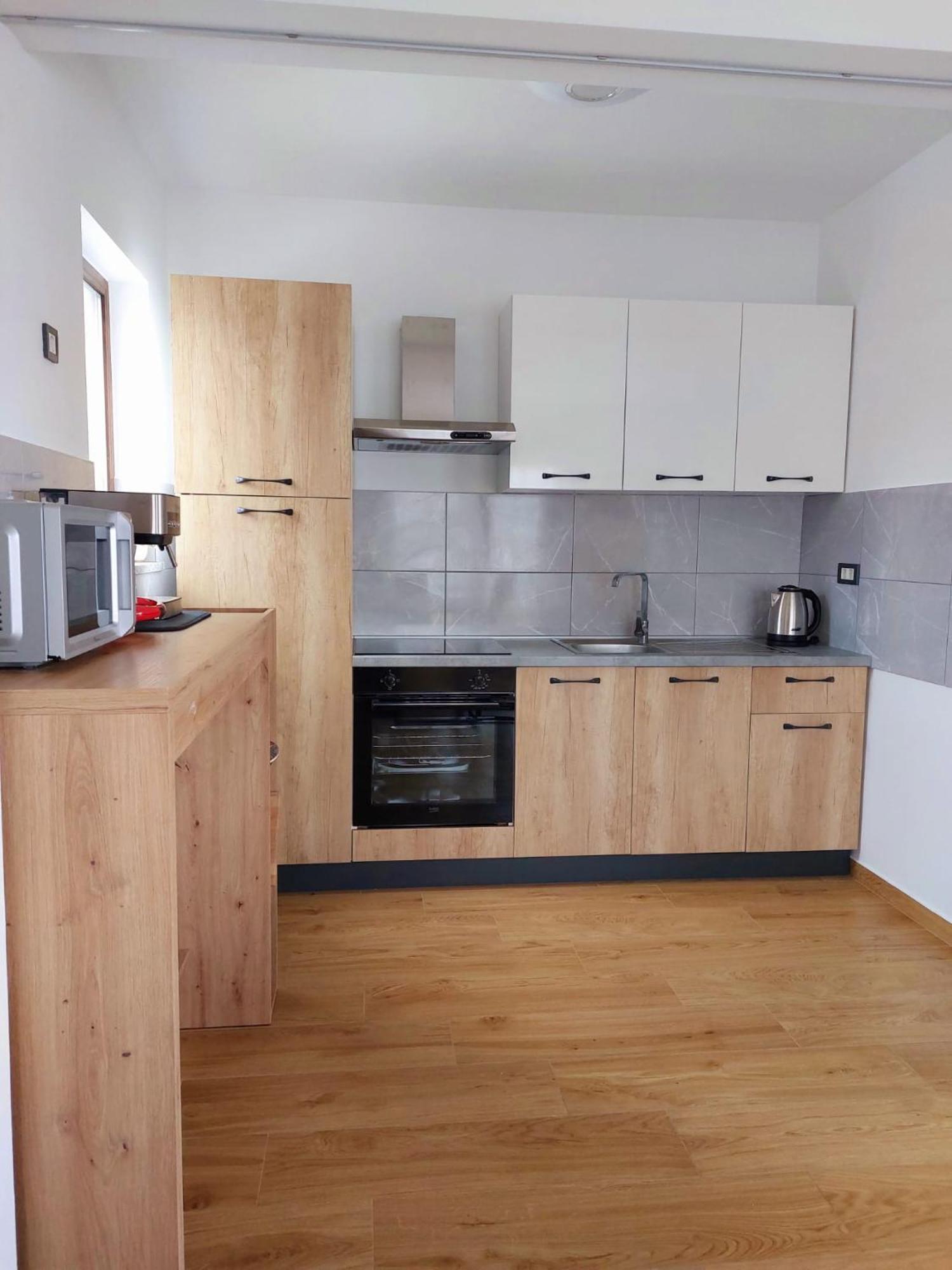 Apartmani Ivana Novi 诺维·维诺多尔斯基 外观 照片